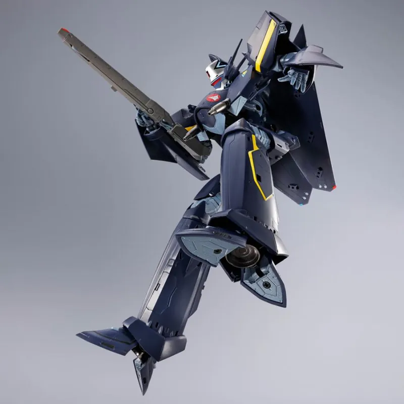 Macross 7 / Figurine VF-17S NIGHTMARE STEALTHVALKYRIE (GAMLIN KIZAKI use) DX Chogokin Flitsaanbieding